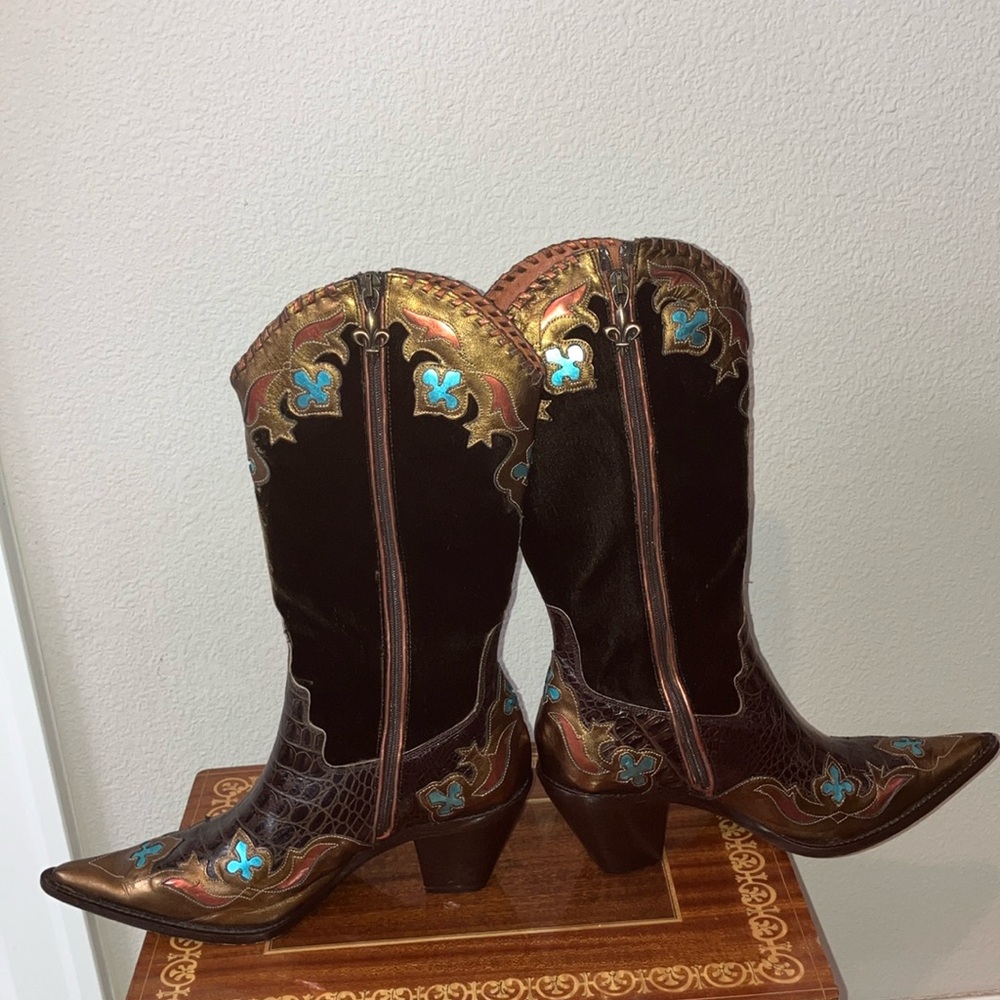 8 DONALD J PLINER WESTERN COUTURE Bronze Brown velvet turquoise metallic - Picture 3 of 9